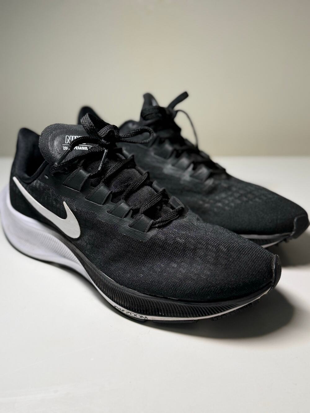 Nike Air Zoom Pegasus 37 Black White Women’s Running Shoes Size 7
